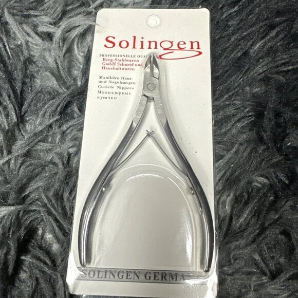Cuticle Nipper - Solingen - 220-7772 - 4"/100mm - Stainless Steel - Professional - Picture 1 of 2